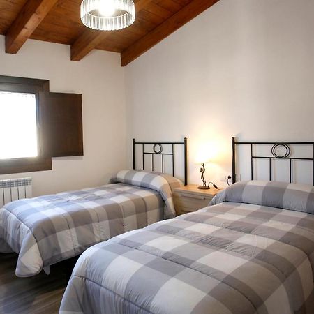 منزل الضيف Adahuesca  في Casa Sierra De Guara المظهر الخارجي الصورة