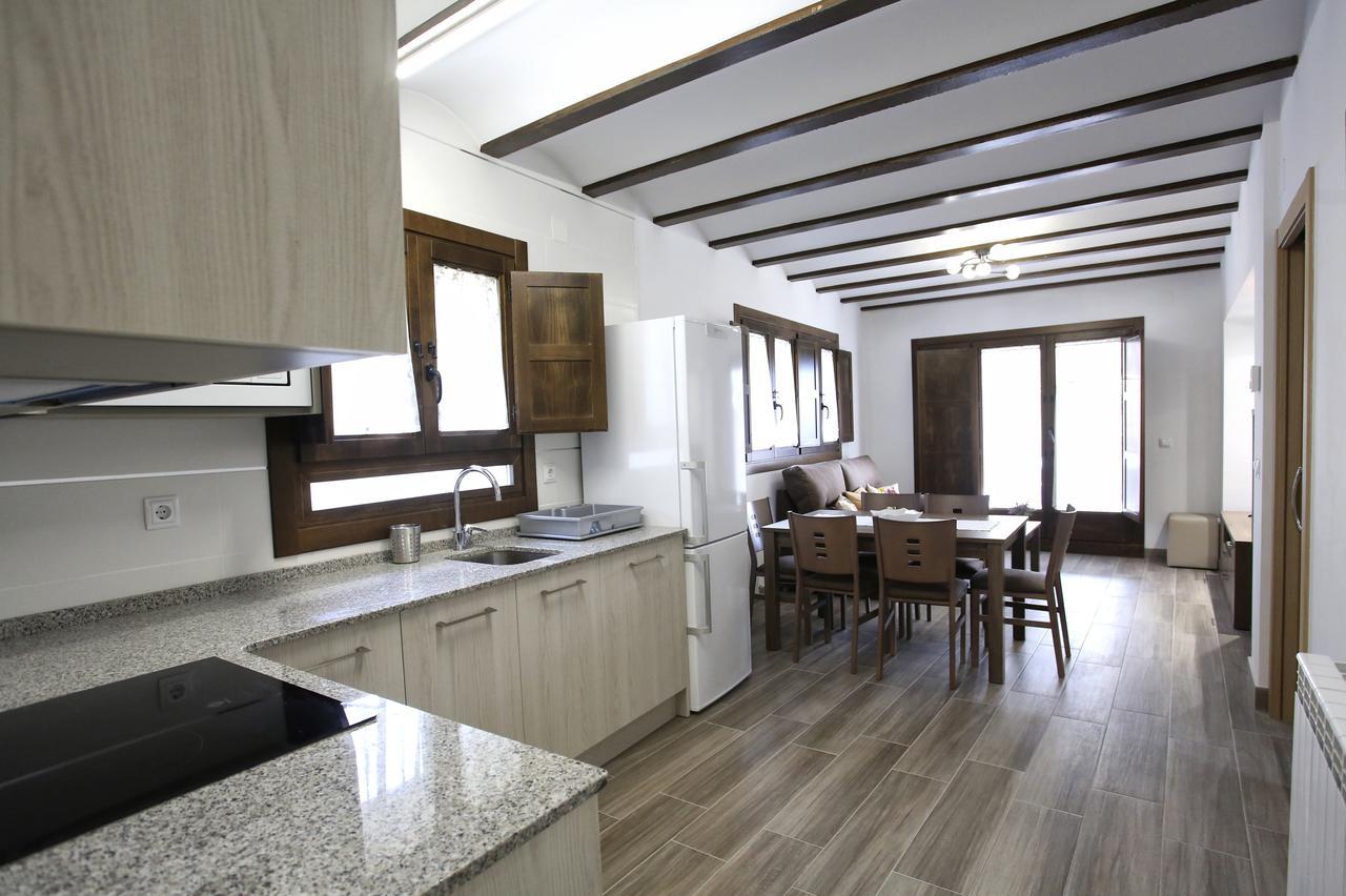 منزل الضيف Adahuesca  في Casa Sierra De Guara المظهر الخارجي الصورة