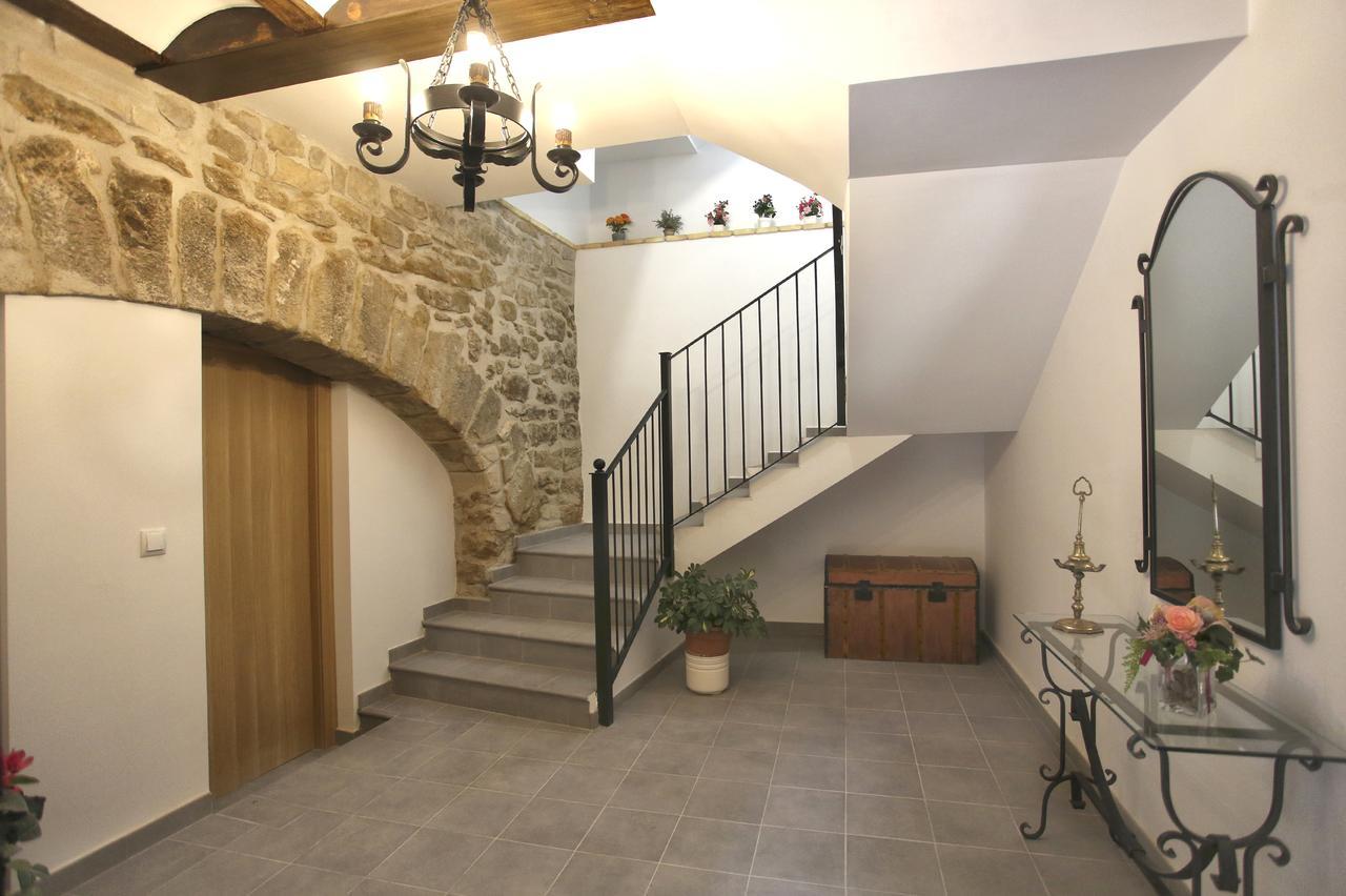 منزل الضيف Adahuesca  في Casa Sierra De Guara المظهر الخارجي الصورة